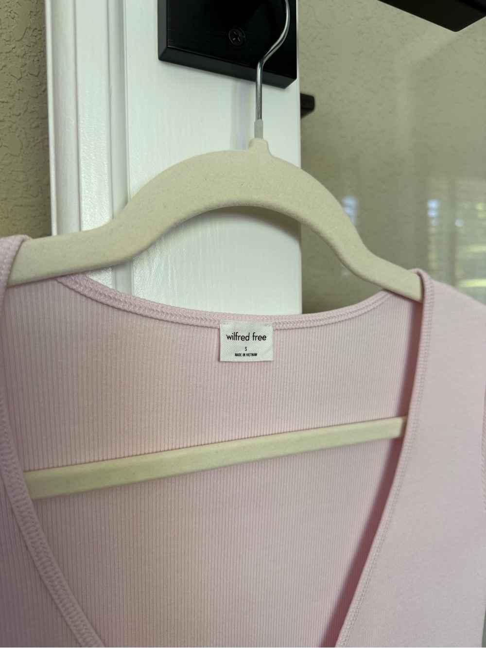 NWOT [Size: S] Aritzia Wilfred Free Top - Picture 3 of 3